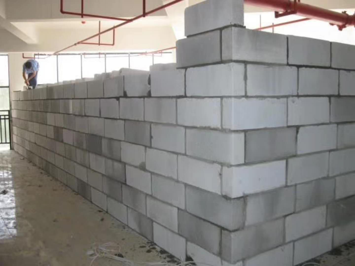 陇西蒸压加气混凝土砌块承重墙静力和抗震性能的研究